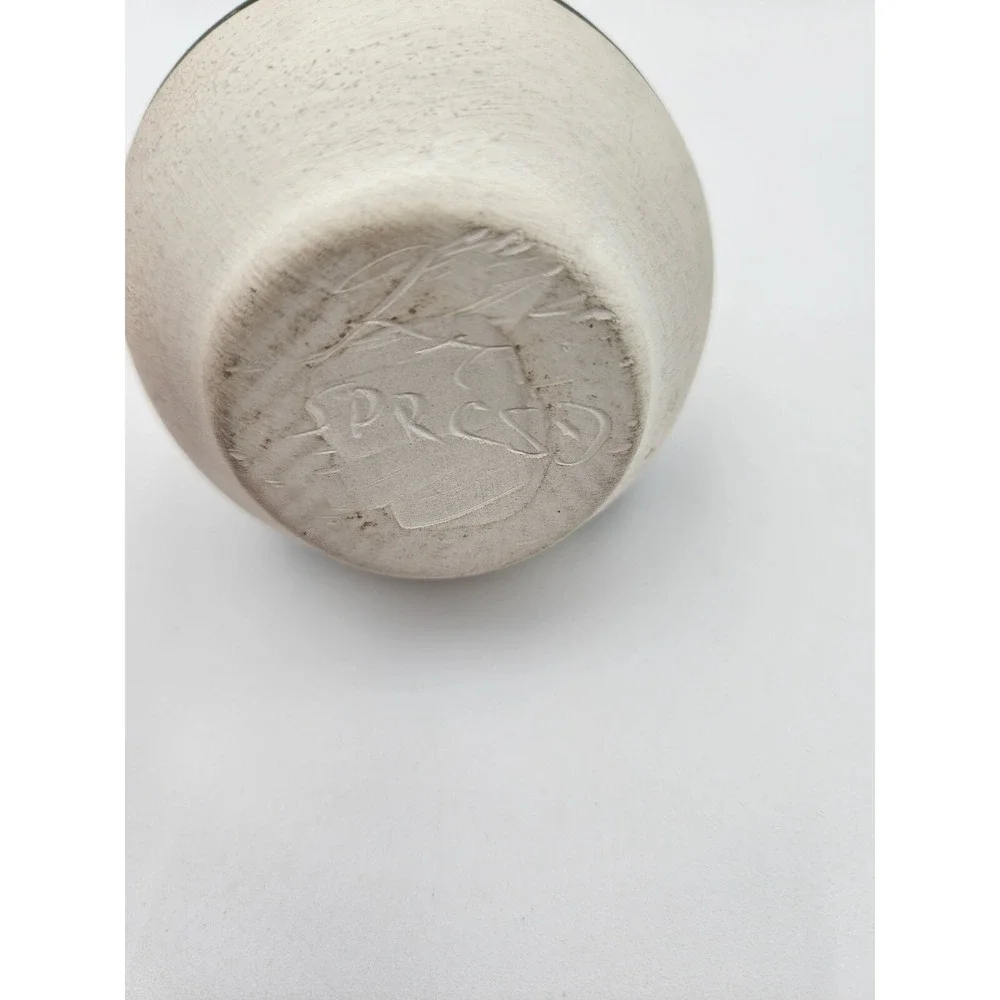 Signed Vintage Sioux Native American Pottery‎ Vase  with paper insert